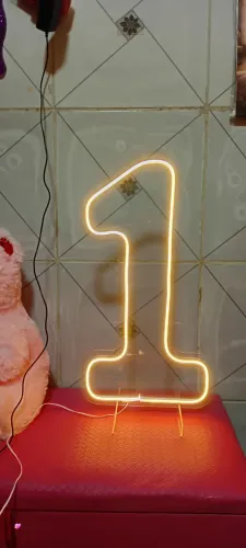 Painel número 1 Decoração de aniversário 127 v - Branco quente com fonte