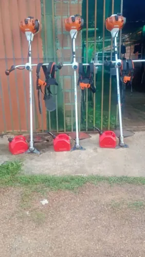Vendo roçadeira STILL FS 221 semi -nova  4 meses de uso valor 2300  * 