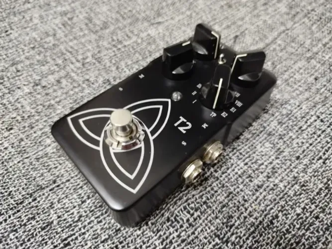 Pedal Tc Electronic T2 Trinity reverb Ñ walrus earthquaker jhs ua hall of fame boss rv6