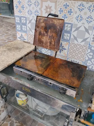 CHAPA DE HAMBÚRGUER A GÁS 