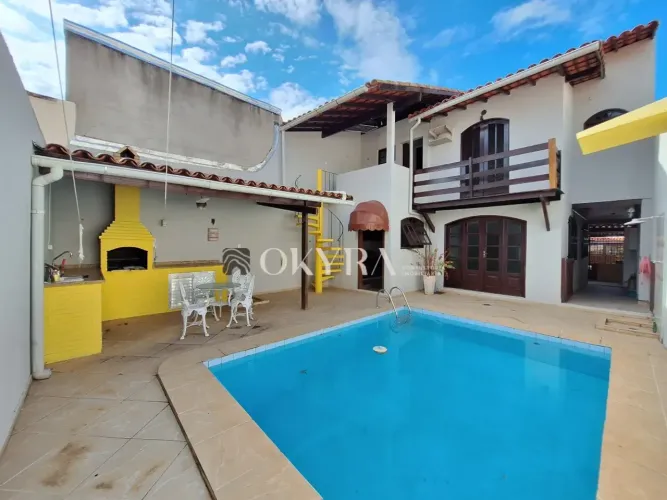CASA COM 5 QUARTOS PARA LOCAÇÃO BAIRRO COSTA DO SOL