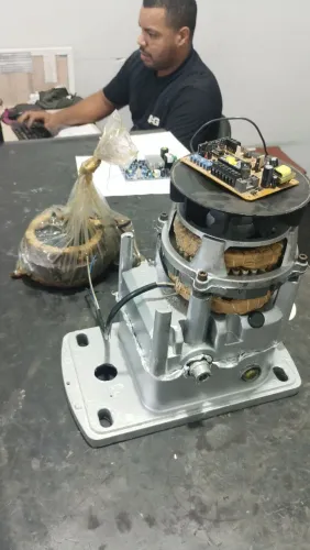 Motor de portão, câmera e mais