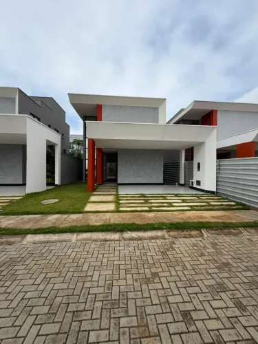 Vendo casa No condomínio Bless Houses 4/4 Quartos sendo 4 suites na melhor localização do
