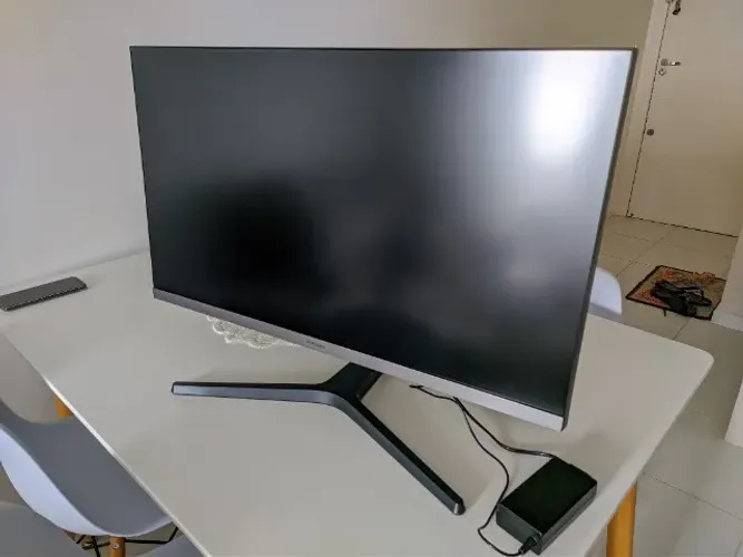 Monitor Samsung UR550 - 4K IPS - Ótimo Estado