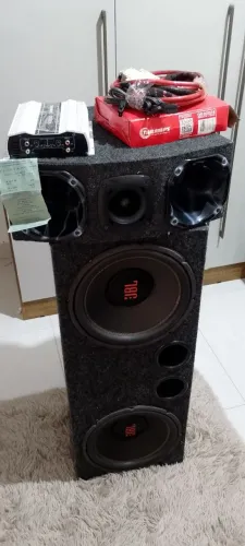 Som automotivo JBL completo 
