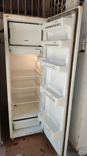 Geladeira Consul 240 litros