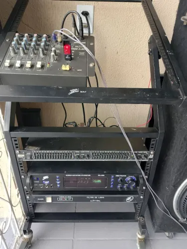 Som Profissional 3.000 watts