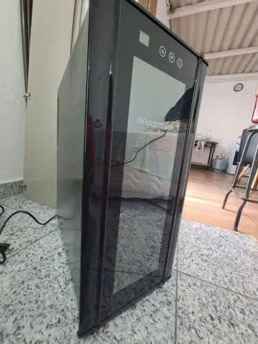 Adega  Brastemp Climatizada - Sofisticação e Performance para seus Vinhos