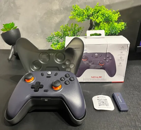 CONTROLE GAMESIR T4 NOVA LITE COM SUPORTE DE CELULAR