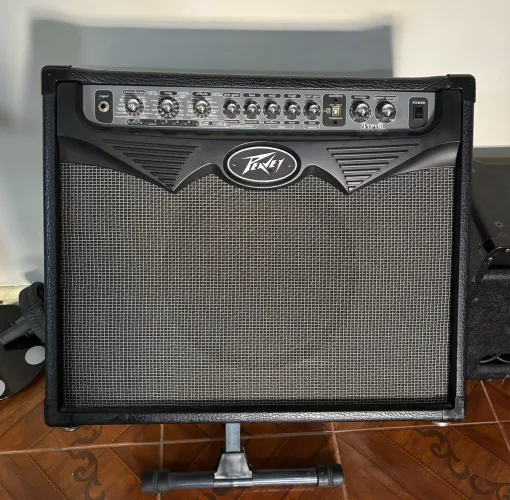 Amplificador de guitarra Peavey Vypyr 75w