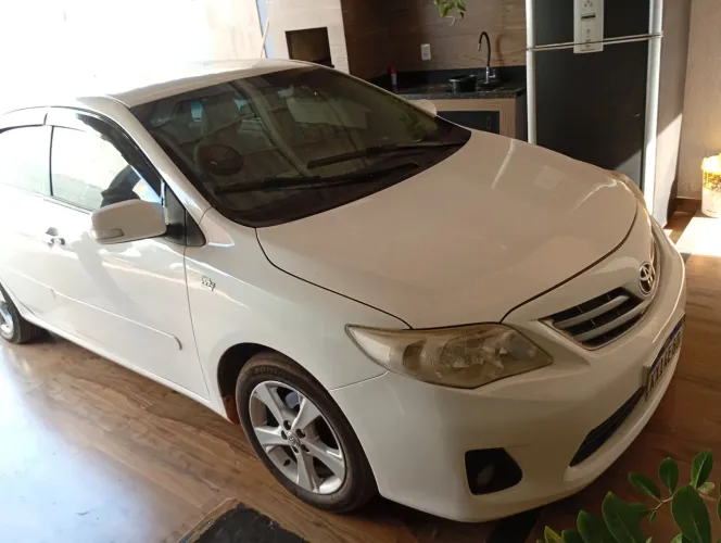 Toyota Corolla XEI 2.0 Flex 16V Aut. 2013