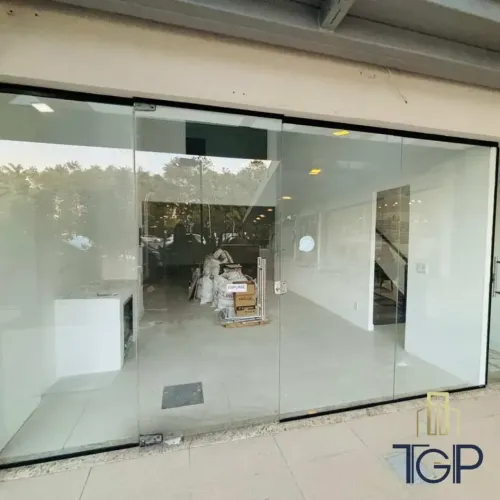 Centro comercial para aluguel com 99 metros quadrados em Barra da Tijuca - Rio de Janeiro 