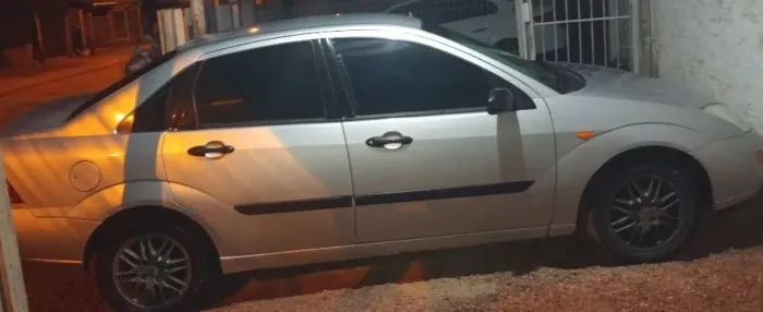 Ford Focus Sedan 2.0 16v/2.0 16V Flex 4P 2003