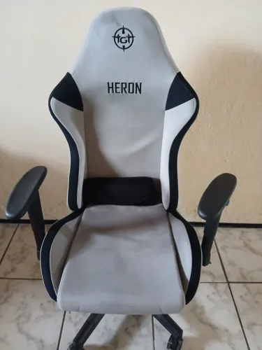 Cadeira gamer TGT Heron txt tecido.