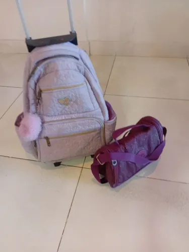 Mochila Escolar com rodinhas!