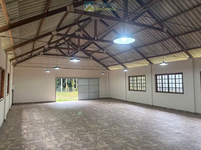 Pavilhão/Galpão Comercial