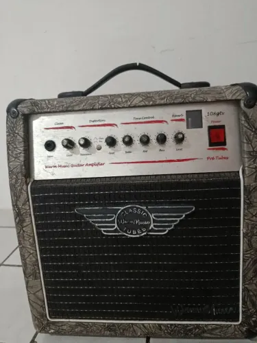 Amplificador pré valvulado guitarra