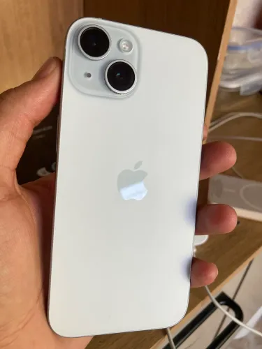 iPhone 15 Apple 256GB - Impecável (Zero Detalhes) - Único Dono