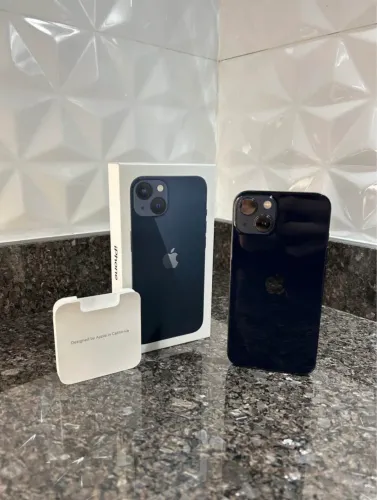 Iphone 13 azul meia noite