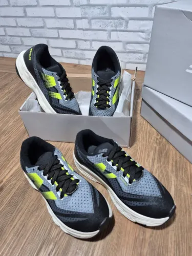 Tenis new balance fresh foam x1080