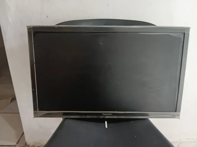Tv/Monitor Panasonic 32