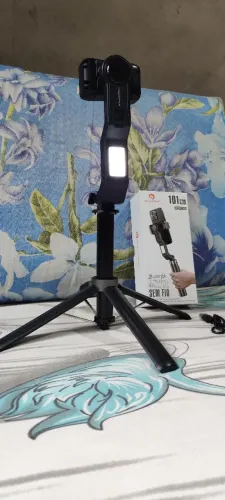 Gimbal articulado / Tripé automático