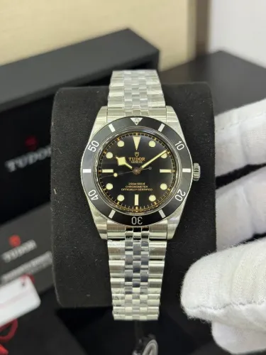 Relógio Tudor Black Bay 37mm Automático 