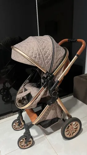 Carrinho de bebê de luxo