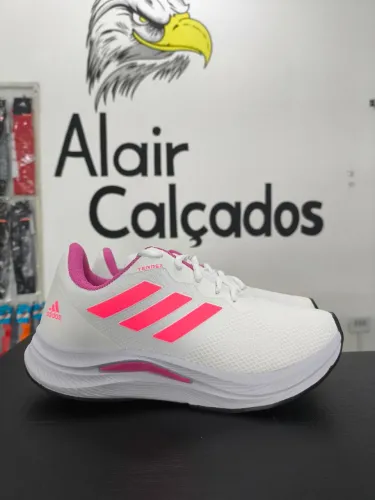 Tênis feminino