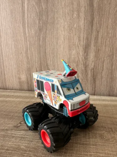 Rara Miniatura I-Screamer Monster Truck Carros Disney Pixar Mattel Campinas cambuí