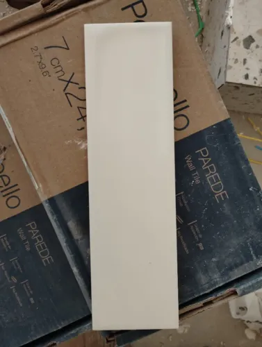 Revestimento 9caixas Interno Vivant Blanc Mate Borda Arredondada Branco 07X24,4cm Portobel