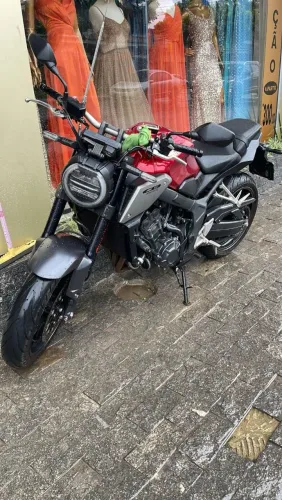 Honda cb650r