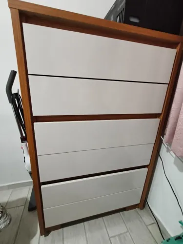 Cômoda Unno 79cm 6 Gavetas com Pés Plástico