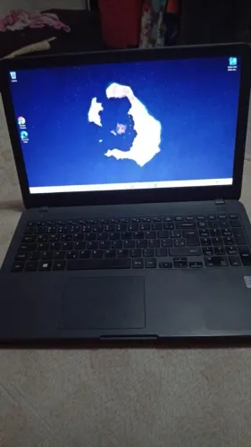 Vendo esse notebook Samsung novo
