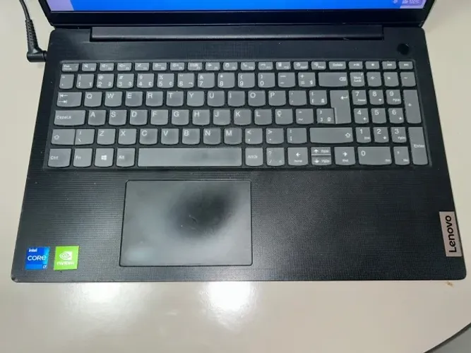 notebook Lenovo V15 (modelo 82ME0004BR)