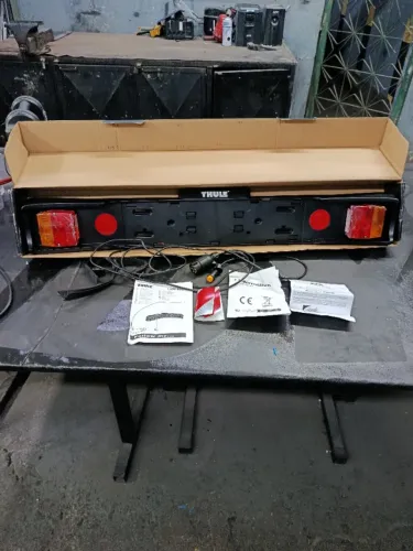 Vendo placa de iluminação bike thule