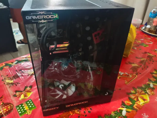 Pc quase completo sem placa de vídeo