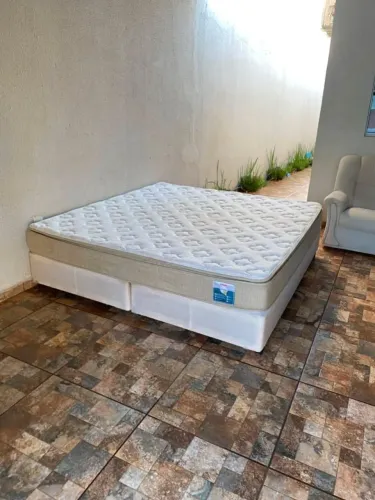 Linda Cama Box Super King De Luxo LFK Simmons