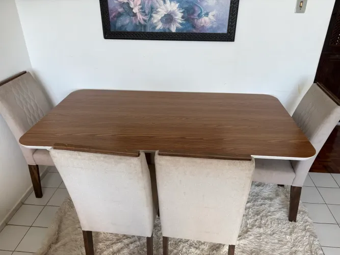 Mesa Seminova com Cadeiras