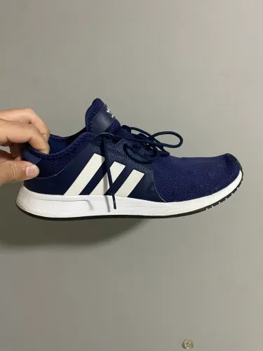 Tênis adidas original / Tamanho 41