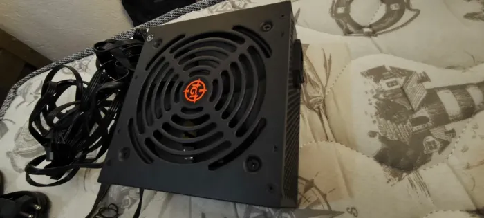 ronne 1x Fonte TGT Enfield, 500W, ATX Bivolt, Preto, TGT-EFD-OEM Gabinete
