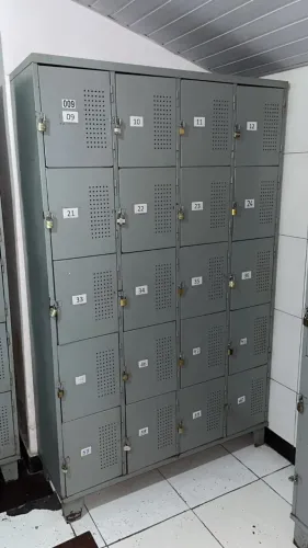 Armário Roupeiro de Aço 20 Portas - Usado