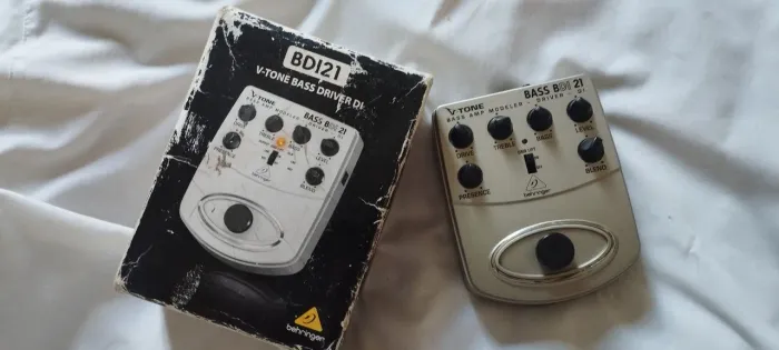 Pedal Behringer BDI21