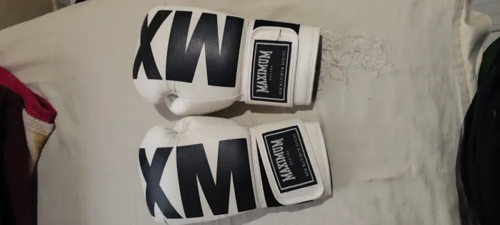 Kit Muay Thai Maximum MXM 14oz Luvas + Caneleira Semi Novo