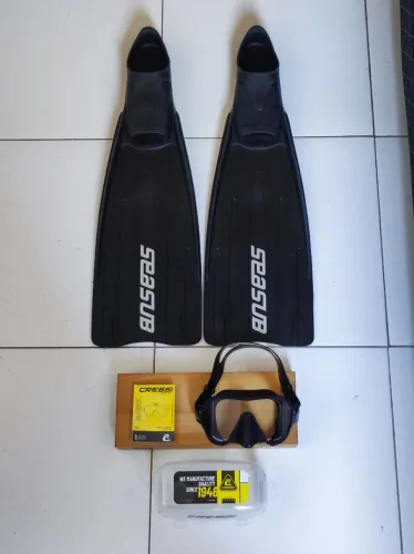KIT MERGULHO/PESCA SUB MÁSCARA CRESSI Z2 E NADADEIRA SEASUB