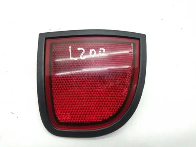 Lanterna Refletora Lado Esquerda Mitsubishi L200 2016 Vermelho