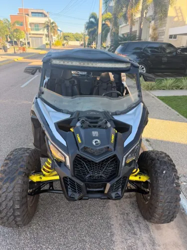 UTV CAN AM MAVERICK X3 TURBO