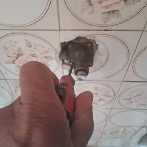 Serviços de detecção de vazamentos e bombeiro hidráulico em geral.