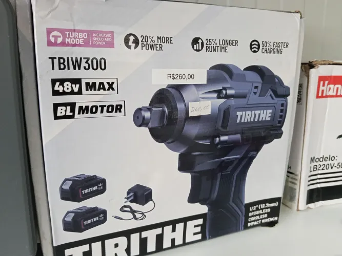 Chave de Impacto a Bateria Tirithe TBIW300 48V 6.0Ah Brushless Nova