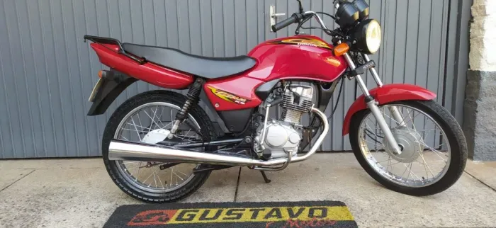 Honda 125, ideal para ir e voltar do trabalho, parcelo no cartão
